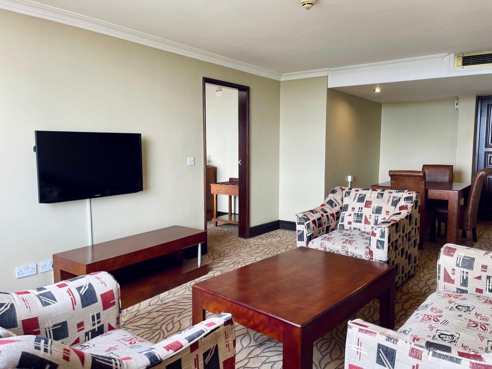 Monomotapa Hotel Harare Buitenkant foto